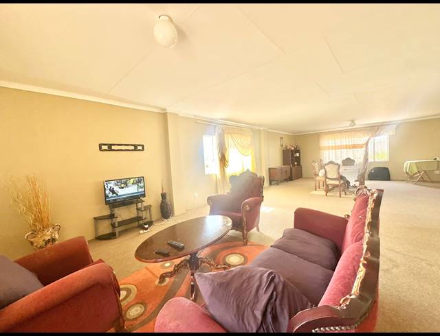2,000M² SMALLHOLDING FOR SALE IN DALMADA AH